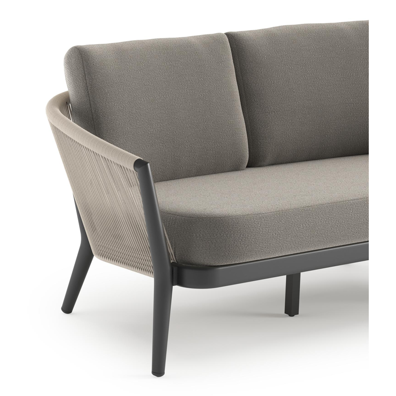 Orso loungebank in zwart aluminium en beige verticaal geweven ronde rope met Lopi Silver all weather sunbrella® luxe kussen