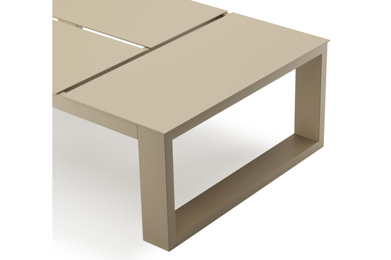 Verato loungetafel in beige aluminium - L 120 x B 80 x H 39,5 cm