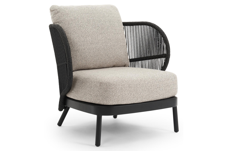 Lugano loungestoel 1-zit in zwart aluminium en zwart gedraaide ronde wicker met catania beige All Weather Cosytica kussen