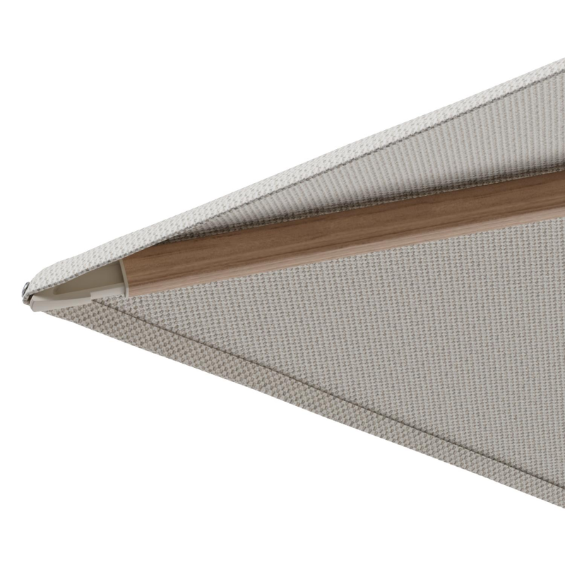 Minore zweefparasol met tiltfunctie in houtlook aluminium en Lopi Marble All Weather Sunbrella® Luxe parasoldoek - L1: 350 x L2: 350 cm met parasolvoet Minore 260 kg met wielen