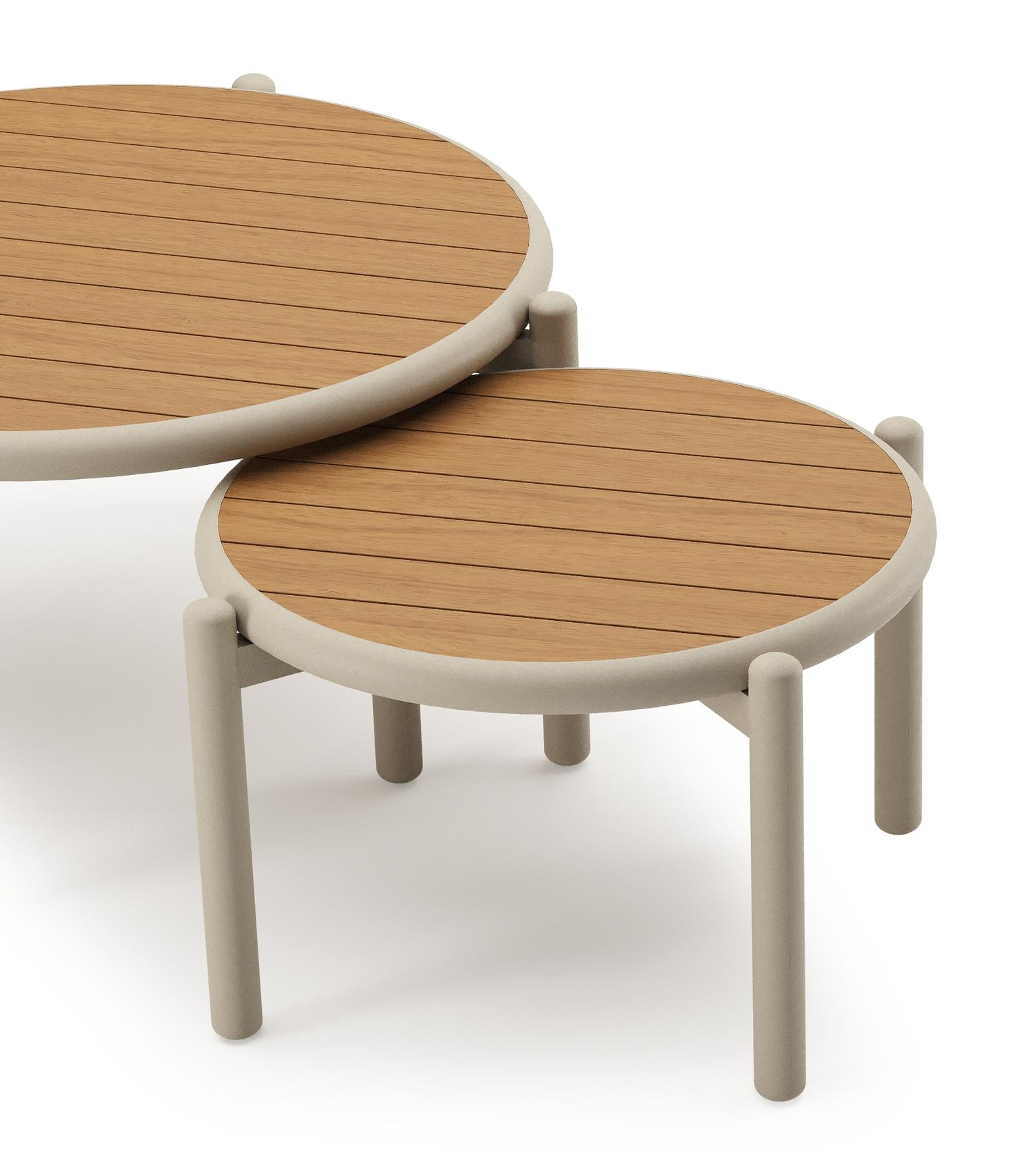 Pulo loungetafels in beige aluminium en polywood - Dia. 70 - 50 x H. 37.5 - Tafel 1: Dia. 70 x H 38 cm / Tafel 2: Dia. 50 x H 33 cm