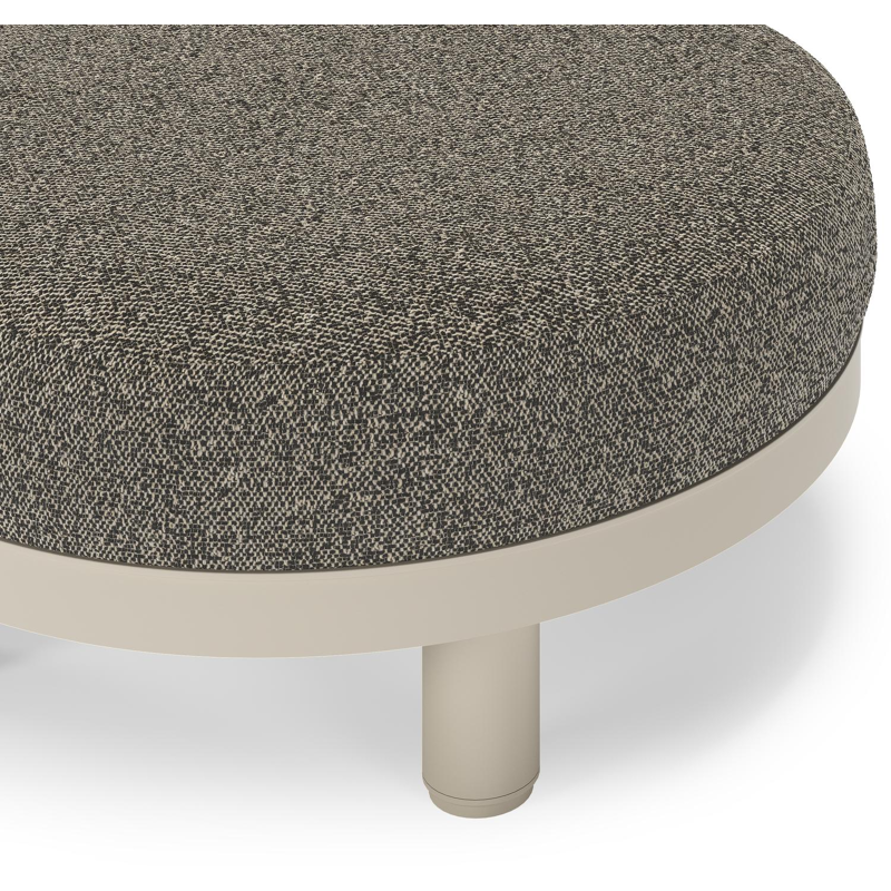 Donato lounge poef in beige aluminium met all weather cosytica Marbella Tunder kussen