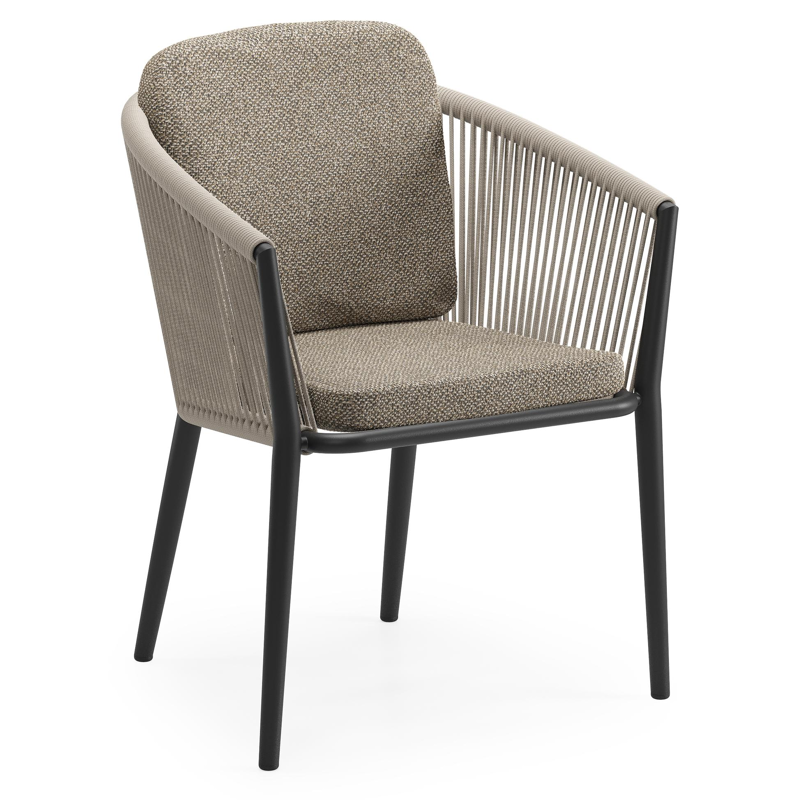Orso tuinstoel in zwart aluminium en beige verticaal geweven ronde rope met luxe zitkussen in All Weather Cosytica Madagascar Burch
