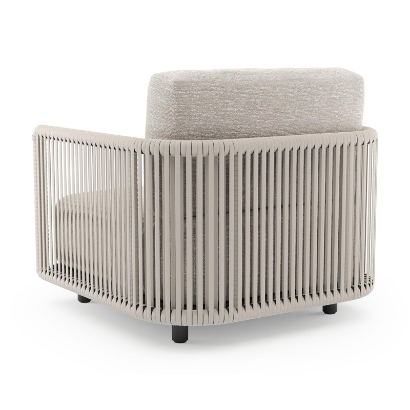 Organo loungestoel in zwart aluminium en beige verticaal geweven luxe vlakke rope met tundra sand all weather Sunbrella® luxe kussen