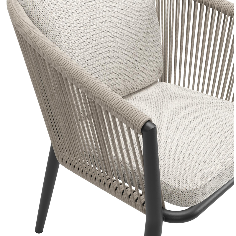 Orso tuinstoel in zwart aluminium en beige verticaal geweven ronde rope met luxe zitkussen in All Weather Solica Firenze Natural
