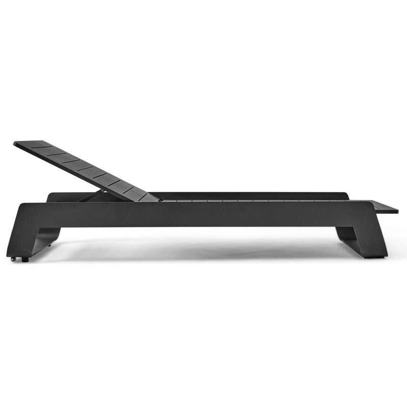 Atessa verstelbaar ligbed in zwart aluminium met chartres pewter all weather sunbrella® luxe kussens