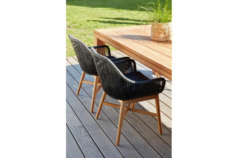 Borgo tuinstoel in teak en zwart wicker