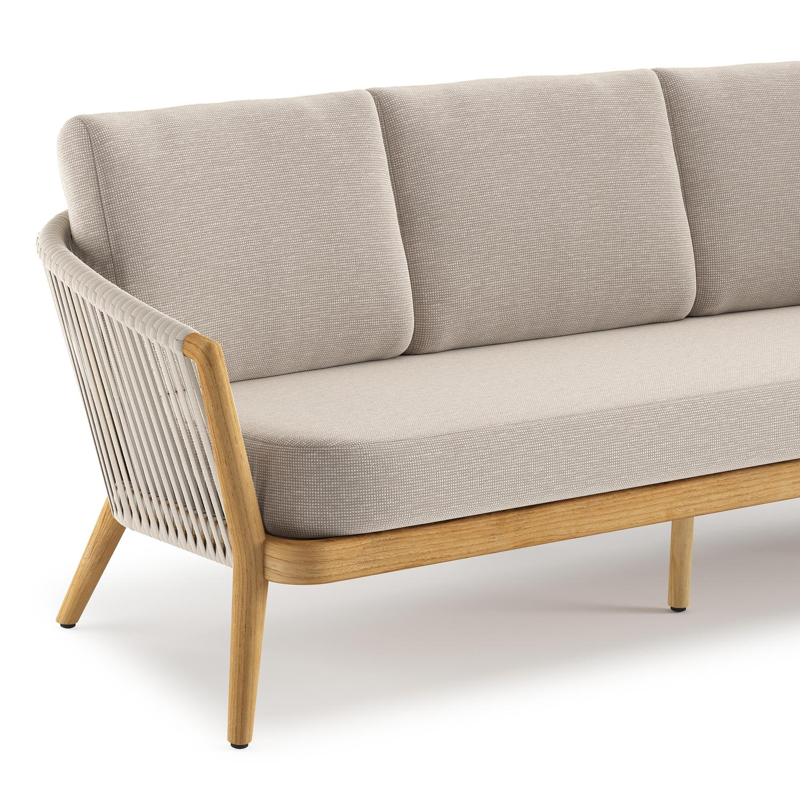 Orso loungebank in teak en beige verticaal geweven luxe vlakke rope met Slow Farafra all weather sunbrella® luxe kussen