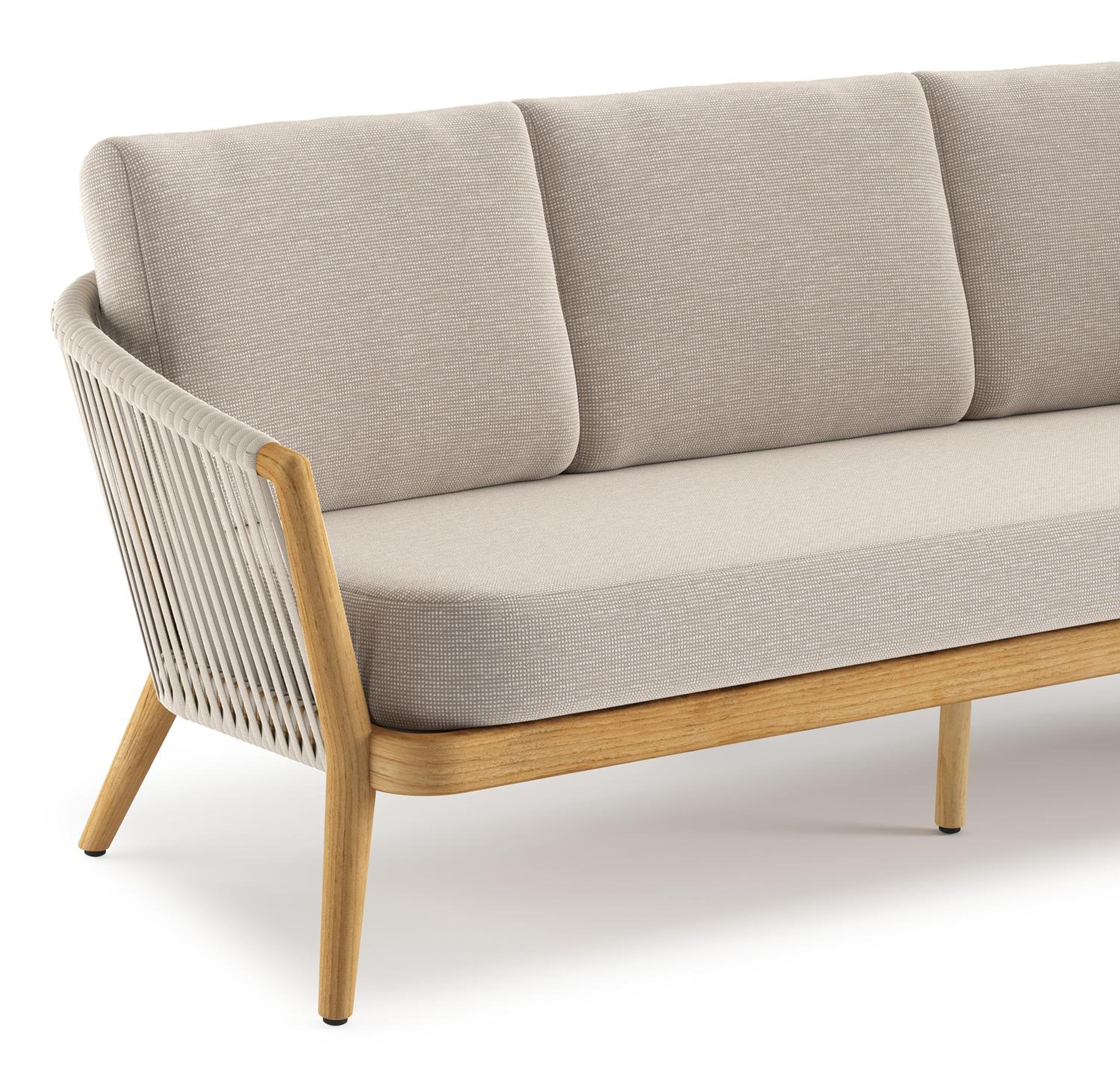 Orso loungebank in teak en beige verticaal geweven luxe vlakke rope met Slow Farafra all weather sunbrella® luxe kussen