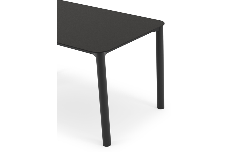 Orso tuintafel rechthoekig afgerond in zwart aluminium en volkeramiek zwart - L 140 x B 80 x H 75 cm