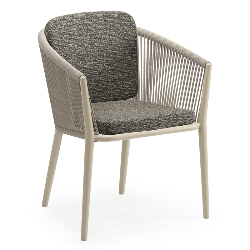 Orso tuinstoel in beige aluminium en beige verticaal geweven ronde rope met zitkussen in All Weather Cosytica Marbella Tunder