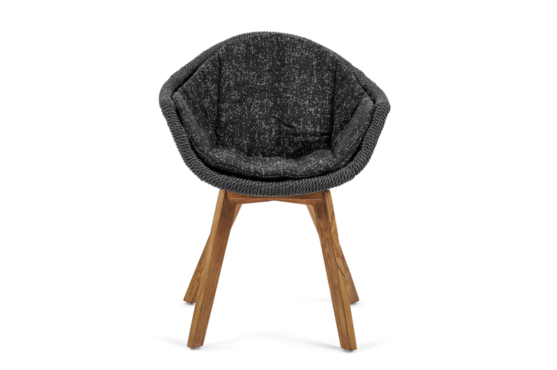 Pagino tuinstoel in teak en naturel wicker met kussen in tweed raven all weather sunbrella® luxe