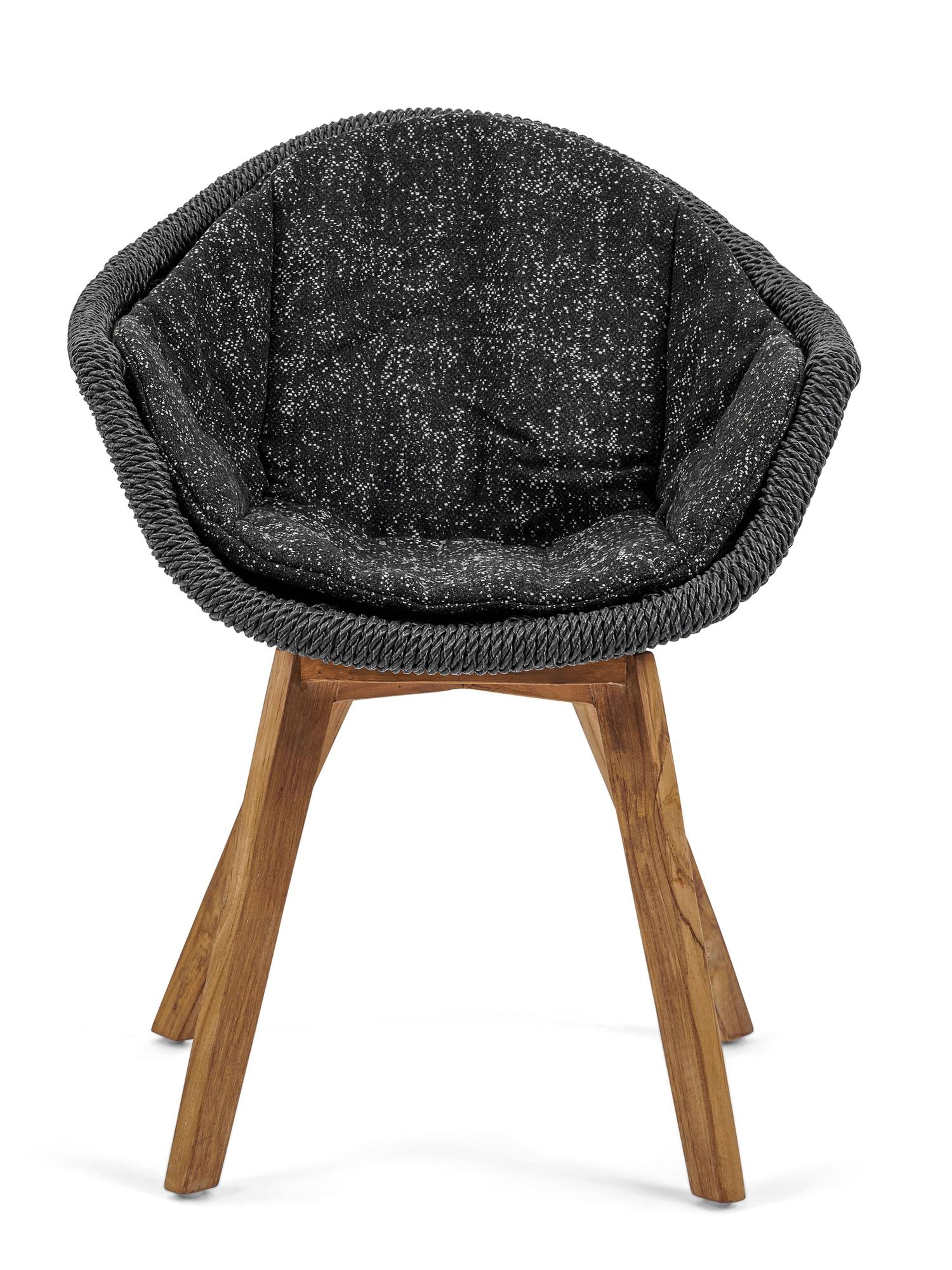 Pagino tuinstoel in teak en naturel wicker met kussen in tweed raven all weather sunbrella® luxe