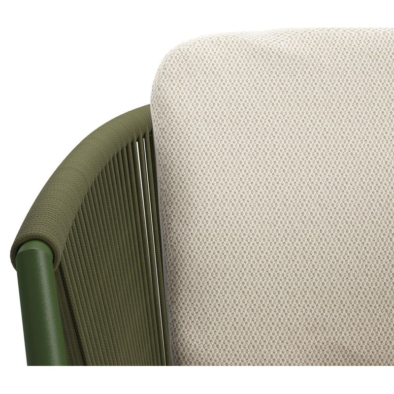 Orso tuinstoel in groen aluminium en groen verticaal geweven ronde rope met luxe zitkussen in All Weather Sunbrella® Luxe Lopi Marble