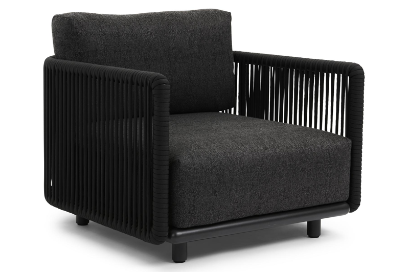 Organo loungestoel 1-zit in zwart aluminium en zwart verticaal geweven luxe vlakke rope met chartres sooty all weather sunbrella® luxe kussen
