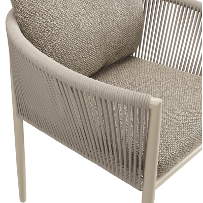 Organo tuinstoel in zwart aluminium en beige verticaal geweven luxe vlakke rope met stoelkussen in All Weather Cosytica Madagascar Burch