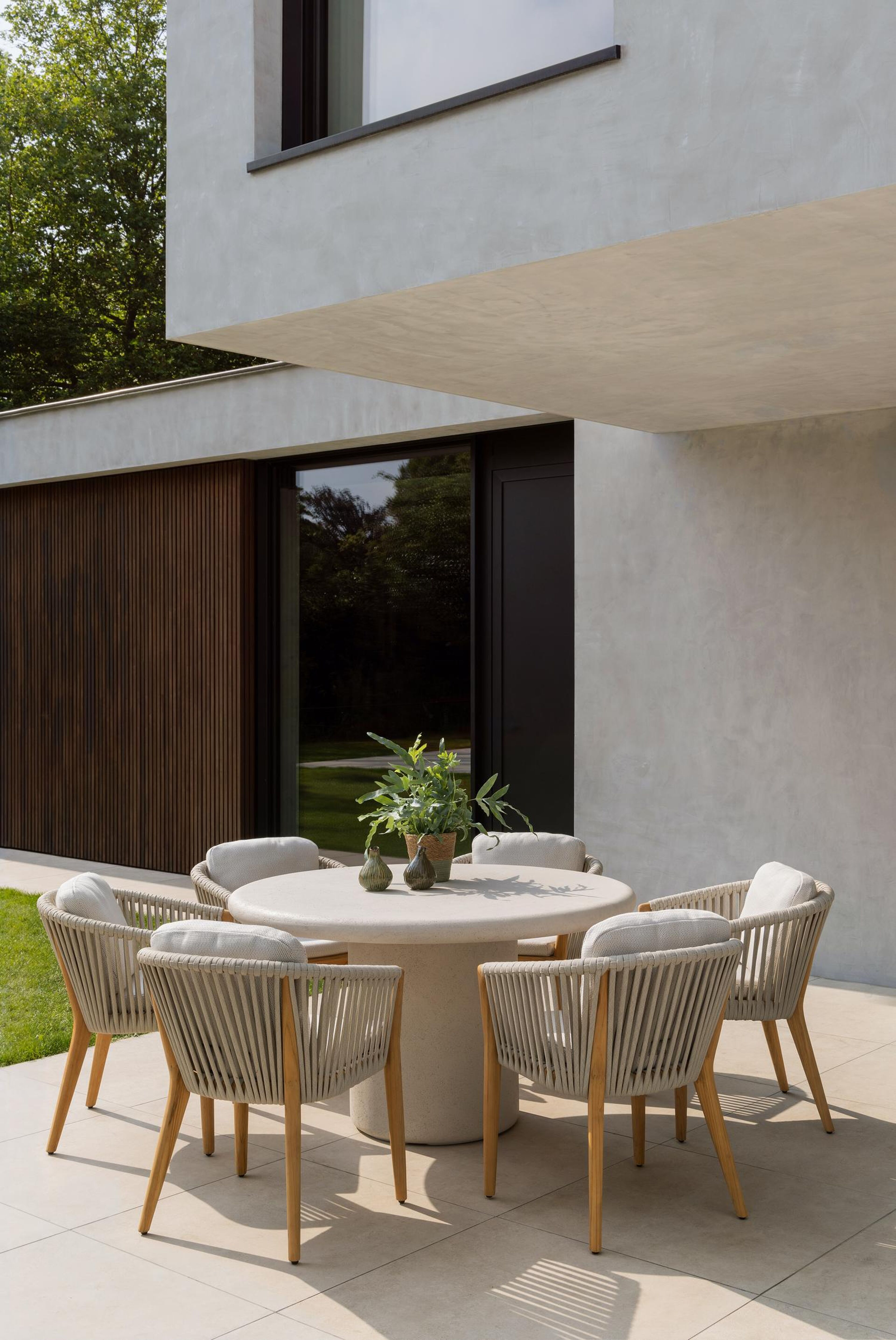 Orso tuinstoel in teak en beige verticaal geweven luxe vlakke rope