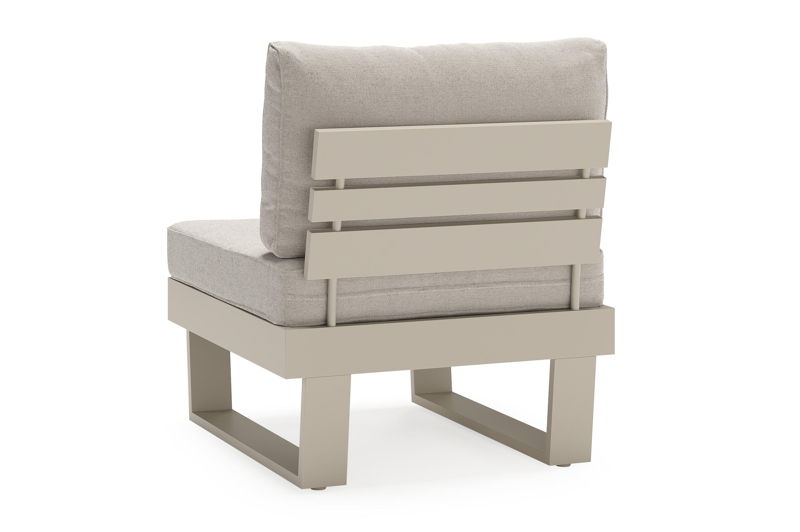 Alora loungestoel in beige aluminium met beige weather+ softtouch kussens