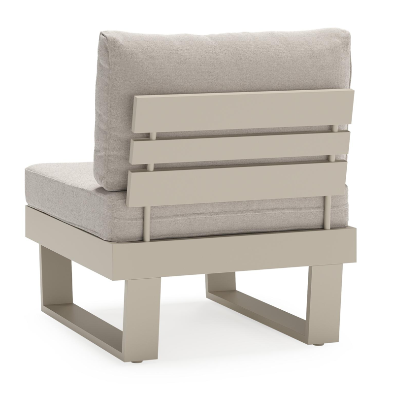 Alora loungestoel in beige aluminium met beige weather+ softtouch kussens