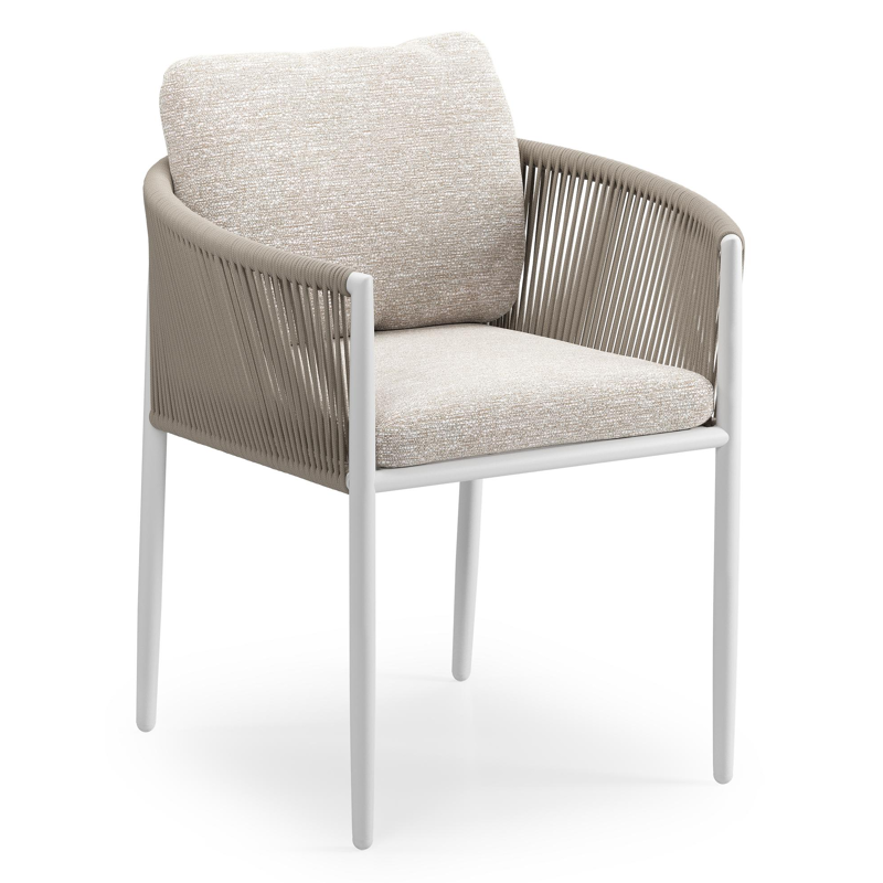 Organo tuinstoel in beige aluminium en beige verticaal geweven ronde rope met stoelkussen in All Weather Sunbrella® Luxe Tundra Sand