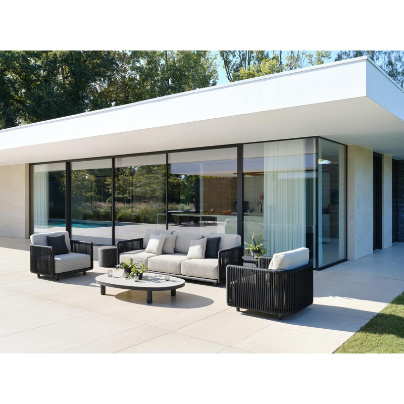 Organo loungeset in zwart aluminium en zwart verticaal geweven luxe vlakke rope met chartres drizzle all weather Sunbrella® luxe kussen
