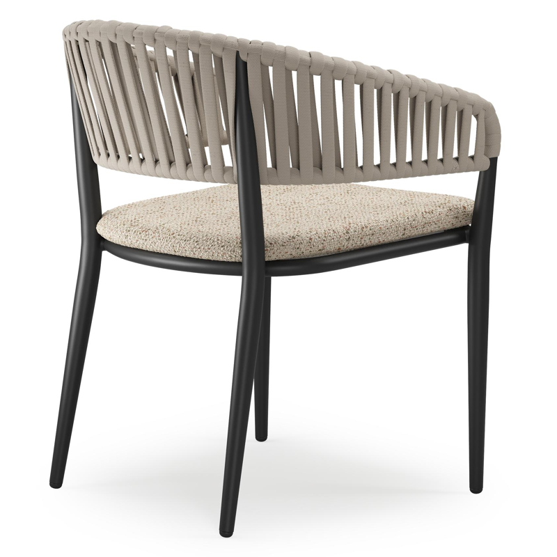 Tolfa stapelbare tuinstoel in zwart aluminium en beige verticaal geweven luxe vlakke brede rope met stoelkussen in All Weather Cosytica Bora Jungle