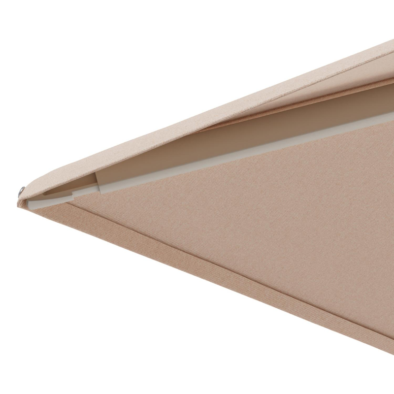 Minore zweefparasol met tiltfunctie in beige aluminium en Natte Linen Chalk All Weather Sunbrella® Luxe parasoldoek - L1 280 x L2 370 cm met parasolvoet Minore 260 kg met wielen