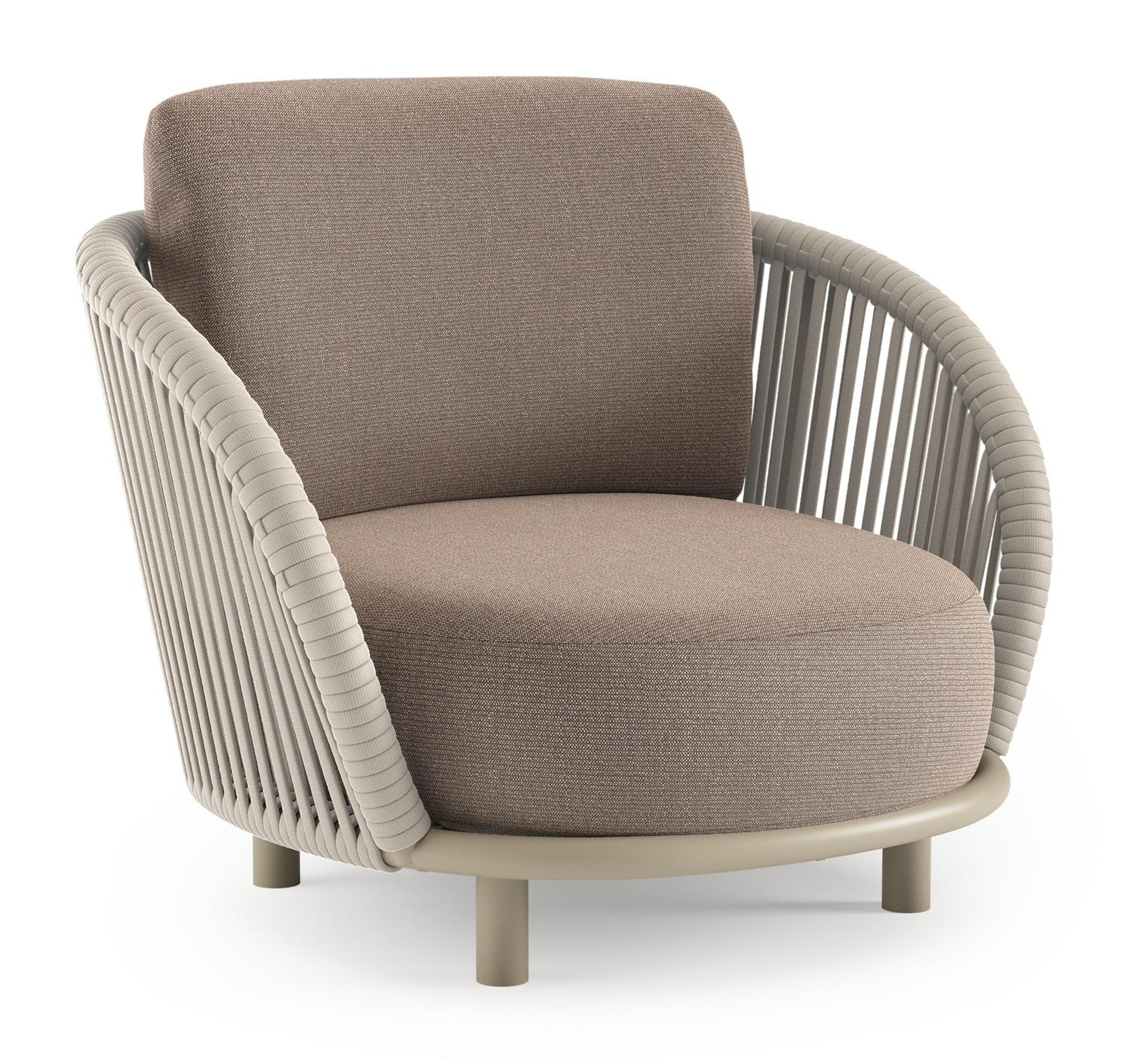 Lupino loungestoel in beige aluminium en beige verticaal geweven luxe vlakke brede rope met savane earth all weather sunbrella® luxe kussen