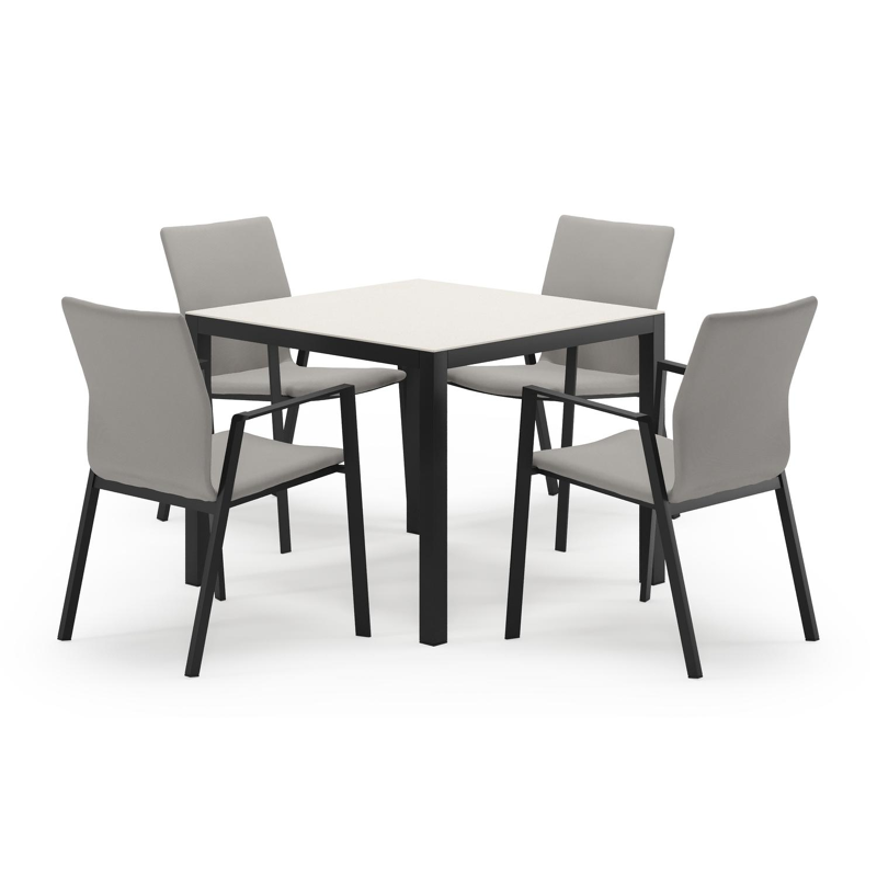 Feltro vierkante tuinset in zwart aluminium en sintered stone crema minerale met 4 Madura tuinstoelen
