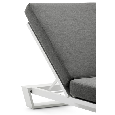 Pagino verstelbaar ligbed in wit aluminium met natte charcoal chine Sunbrella® Premium kussen
