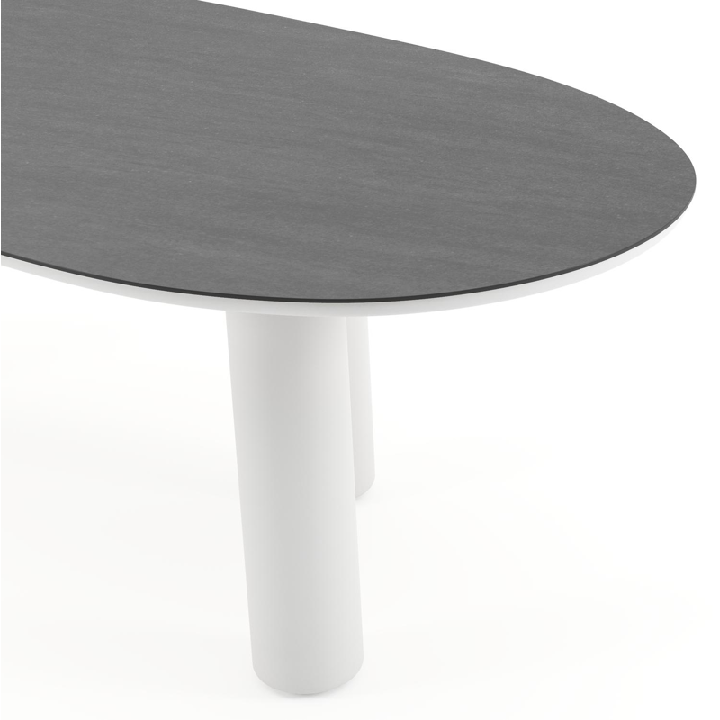 Table de jardin Amico organique en aluminium blanc et céramique pleine Basalt Black - Lg. 240 x Lrg. 110 x Haut. 73.5 cm