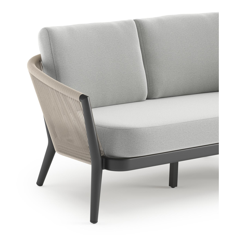 Orso loungebank in zwart aluminium en beige verticaal geweven ronde rope met Natte Grey Chine all weather sunbrella® luxe kussen