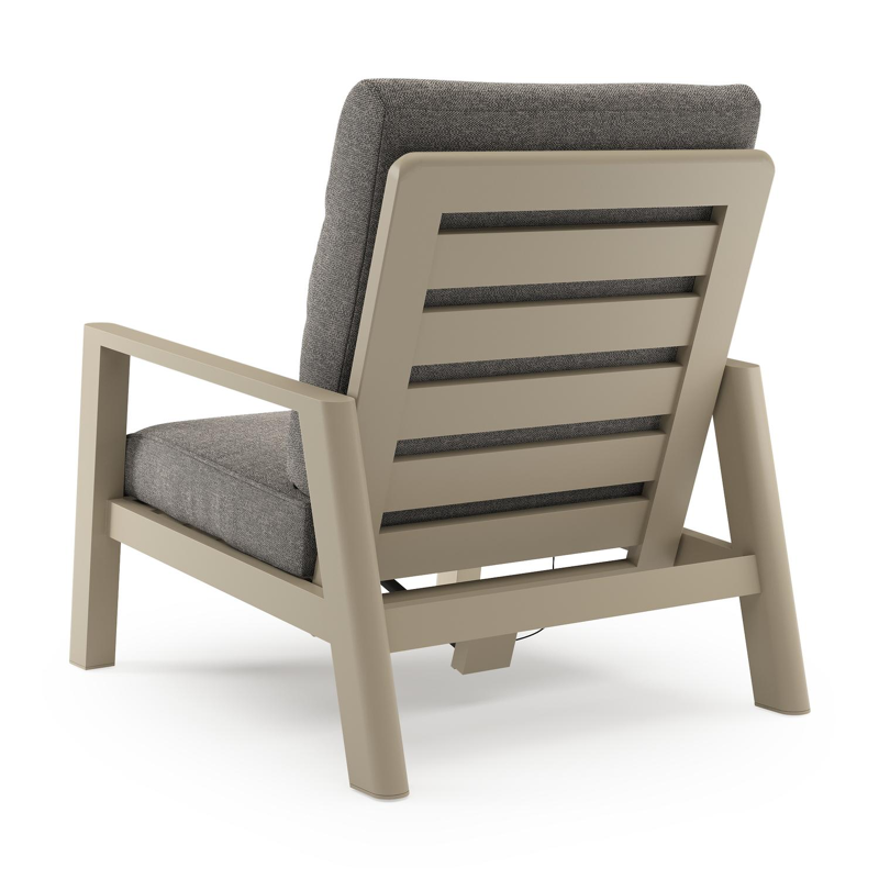 Cirello loungestoel in beige aluminium met chartres drizzle all weather sunbrella® luxe kussen