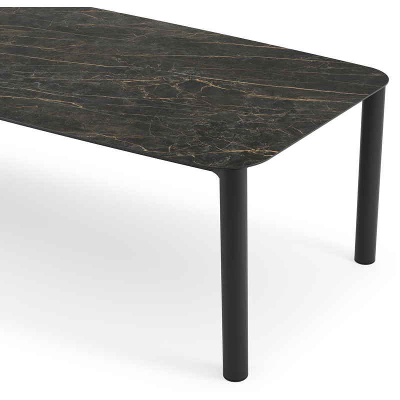 Orso tuintafel bootvorm in zwart aluminium en volkeramiek black obsession - L 315 x B 115 x H 75 cm
