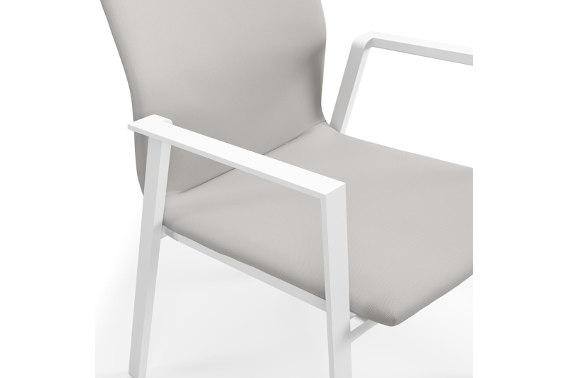 Ensemble de jardin Varese en aluminium blanc avec plateau de table en teck naturel et 10 chaises de jardin empilables Madura