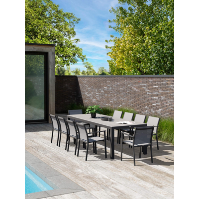 Varese tuinset in zwart aluminium en grijs volkeramiek tafelblad met 10 stapelbare Bareto tuinstoelen