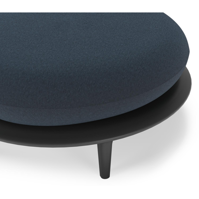 Bomero poef in zwart aluminium met heritage indigo all weather sunbrella® luxe kussen