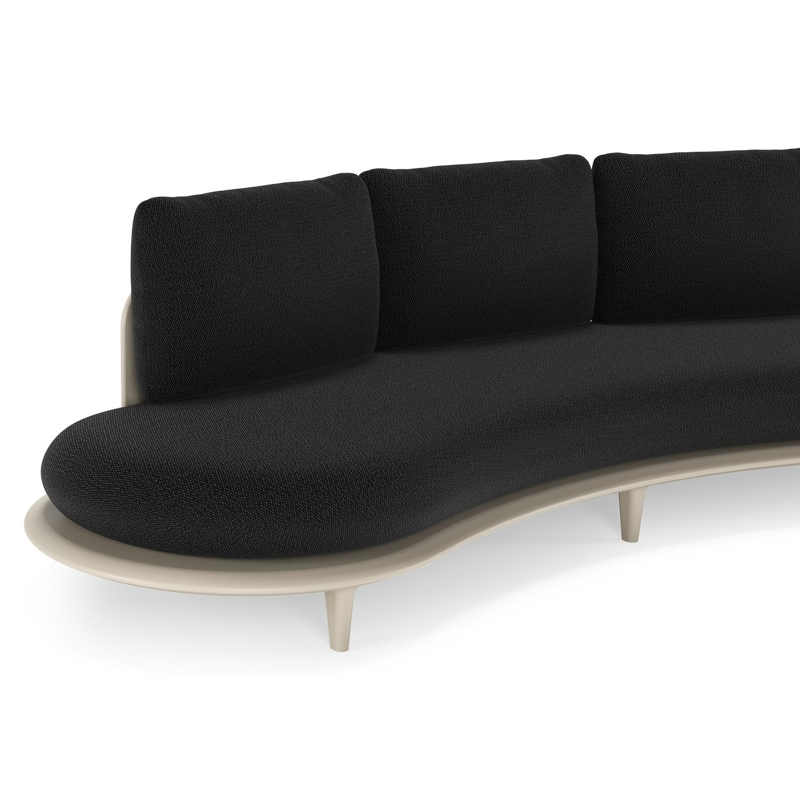 Bomero loungebank in beige aluminium met lopi baribal all weather sunbrella® luxe kussen