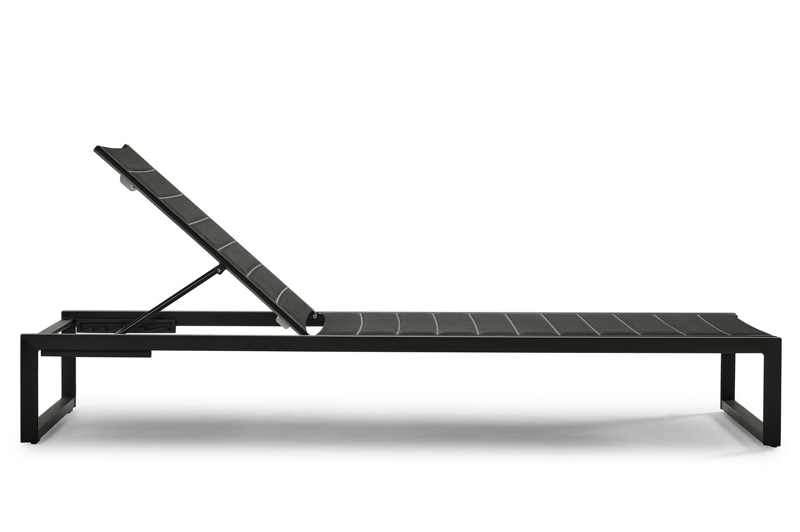 Cirello verstelbaar ligbed in zwart aluminium met zwart comfort textilene