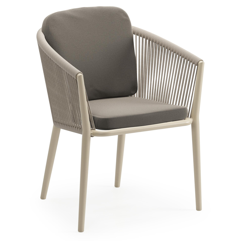 Orso tuinstoel in beige aluminium en beige verticaal geweven ronde rope met luxe zitkussen in All Weather Sunbrella® Luxe Natte Carbon Beige