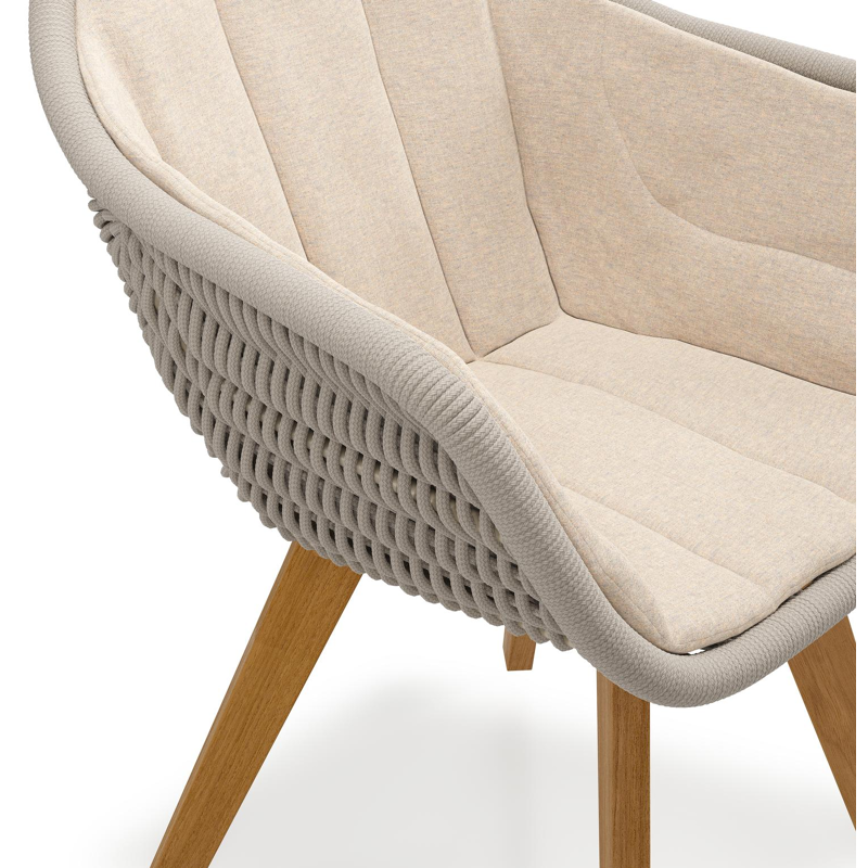 Pagino tuinstoel in teak en beige ronde wicker met kussen in heritage papyrus all weather sunbrella® luxe