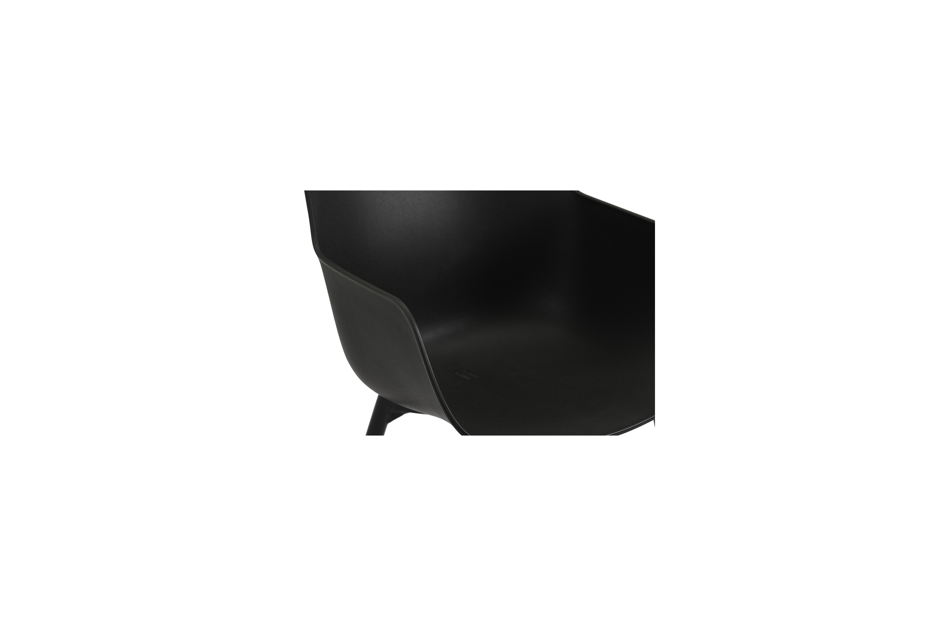 Tora tuinset in zwart aluminium en naturel polywood tafelblad met 4 Paco tuinstoelen