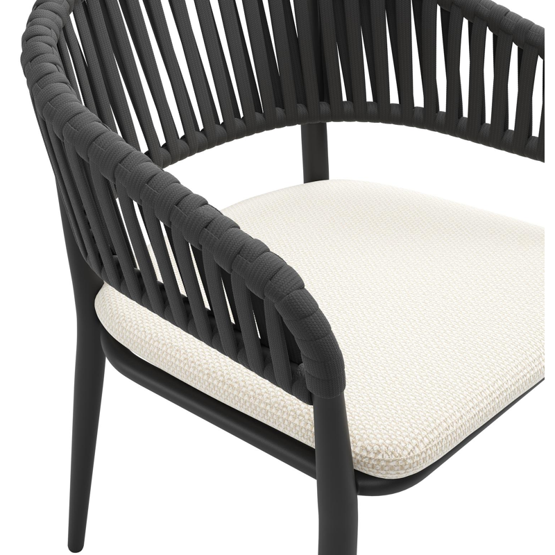 Tolfa stapelbare tuinstoel in zwart aluminium en zwart verticaal geweven luxe vlakke brede rope met stoelkussen in All Weather Cosytica Althea Off White