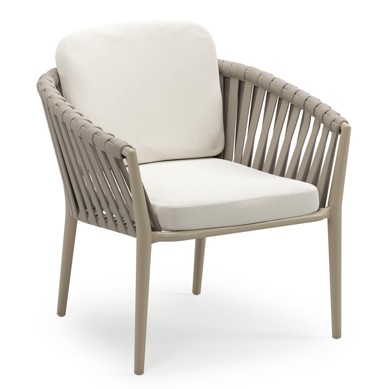Orso low dining tuinstoel in beige aluminium en beige verticaal geweven luxe vlakke brede rope met stoelkussen in All Weather Sunbrella® Luxe Savane White