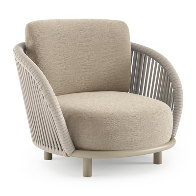 Fauteuil de jardin Lupino en aluminium beige et corde large plate de luxe tissée verticalement beige et coussins en all weather cosytica althea chalk