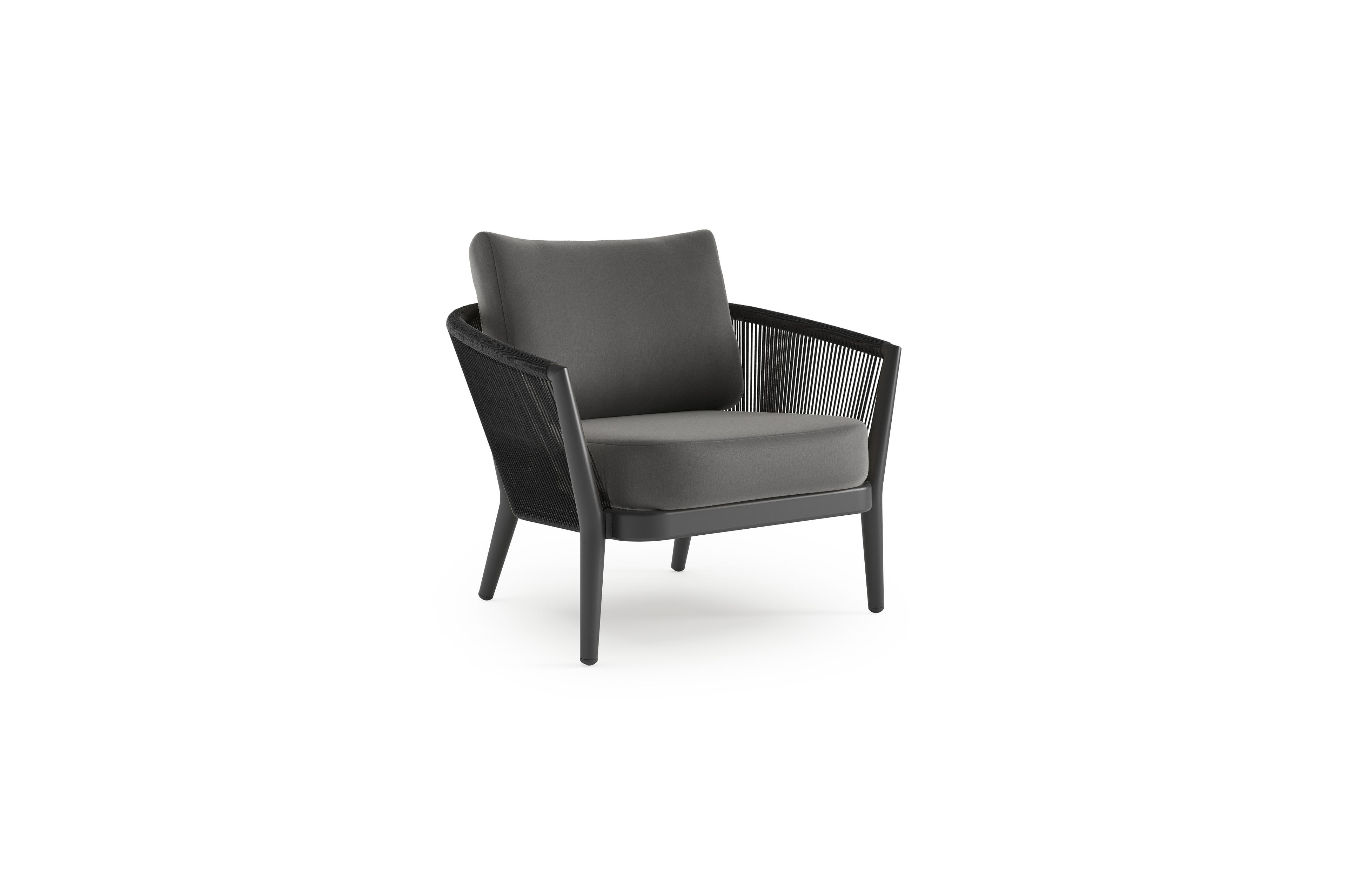 Orso loungestoel 1-zit in zwart aluminium en zwart verticaal geweven ronde rope met natte charcoal chine all weather sunbrella® luxe kussen