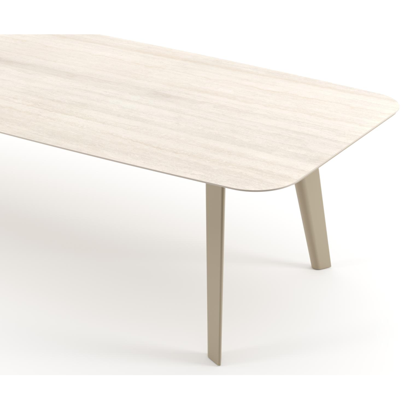 Table de jardin Lacrima forme de bateau en aluminium beige et céramique pleine Travertino Bianco - Lg. 315 x Lrg. 115 x Haut. 73 cm