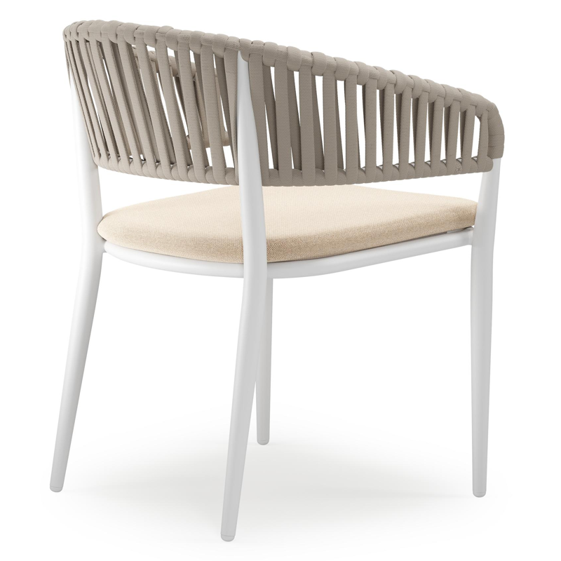 Tolfa stapelbare tuinstoel in wit aluminium en beige verticaal geweven luxe vlakke brede rope met stoelkussen in All Weather Sunbrella® Luxe Natte Heather Beige