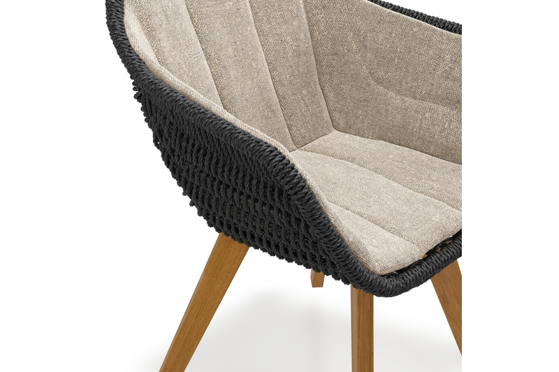 Pagino tuinstoel in teak en zwart ronde wicker met kussen in chartres pewter all weather sunbrella® luxe