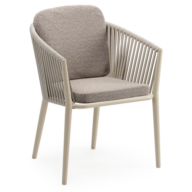 Chaise de jardin Orso en aluminium beige et corde plate tissée verticalement beige avec coussin luxe en All Weather Sunbrella® Luxe Wander Manioc